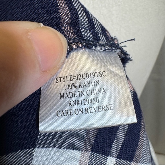 Como Vintage Navy and White Plaid Button Down Shirt Size Medium - Picture 9 of 10